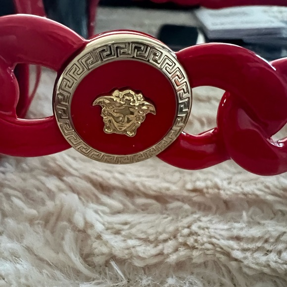 Authenticated Versace Square Women’s Sunglasses - Picture 7 of 15